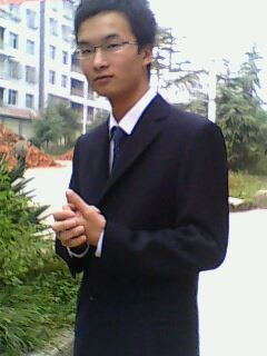 吕毅.jpg